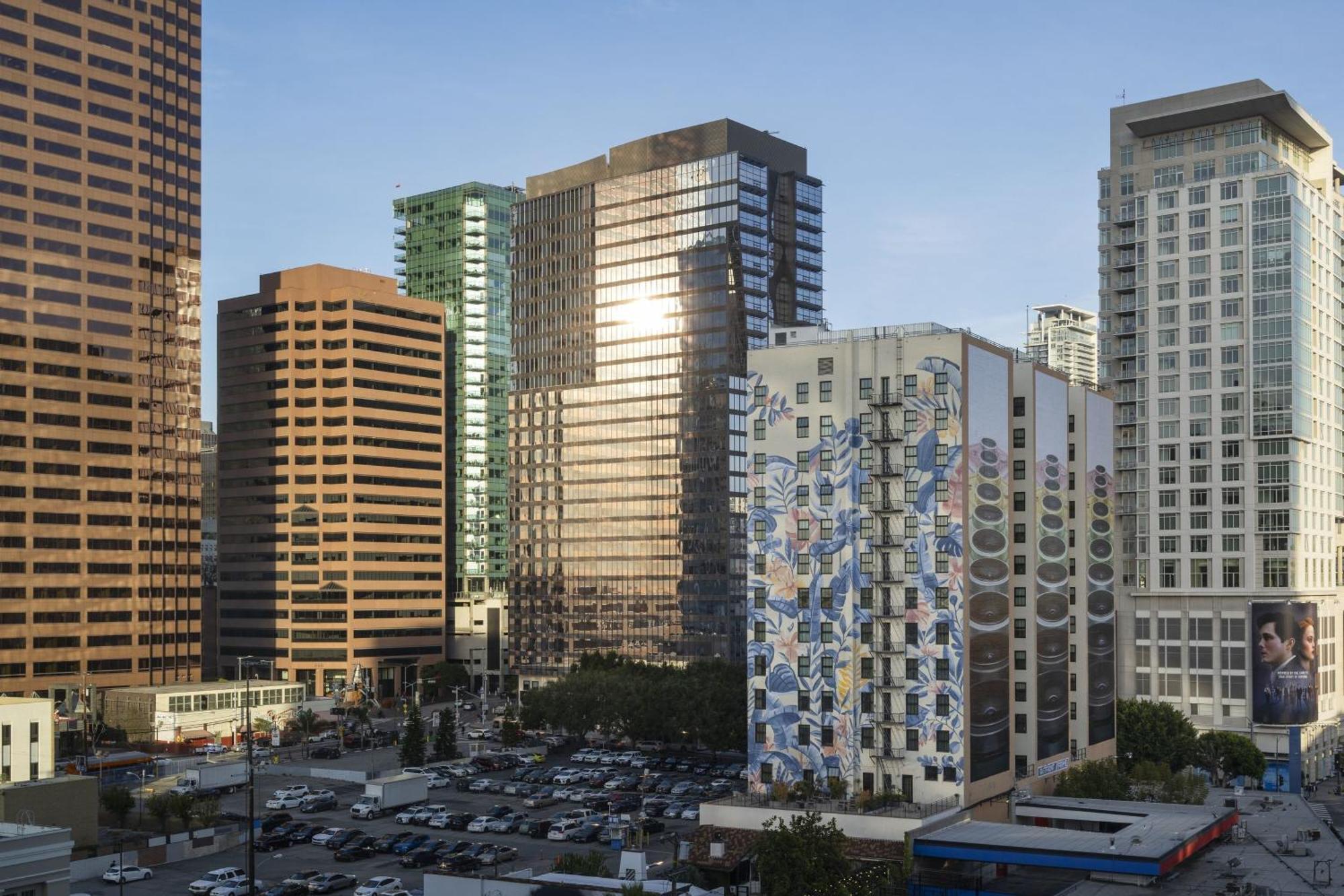 Courtyard By Marriott Los Angeles L.A. Live Hotel Exterior photo