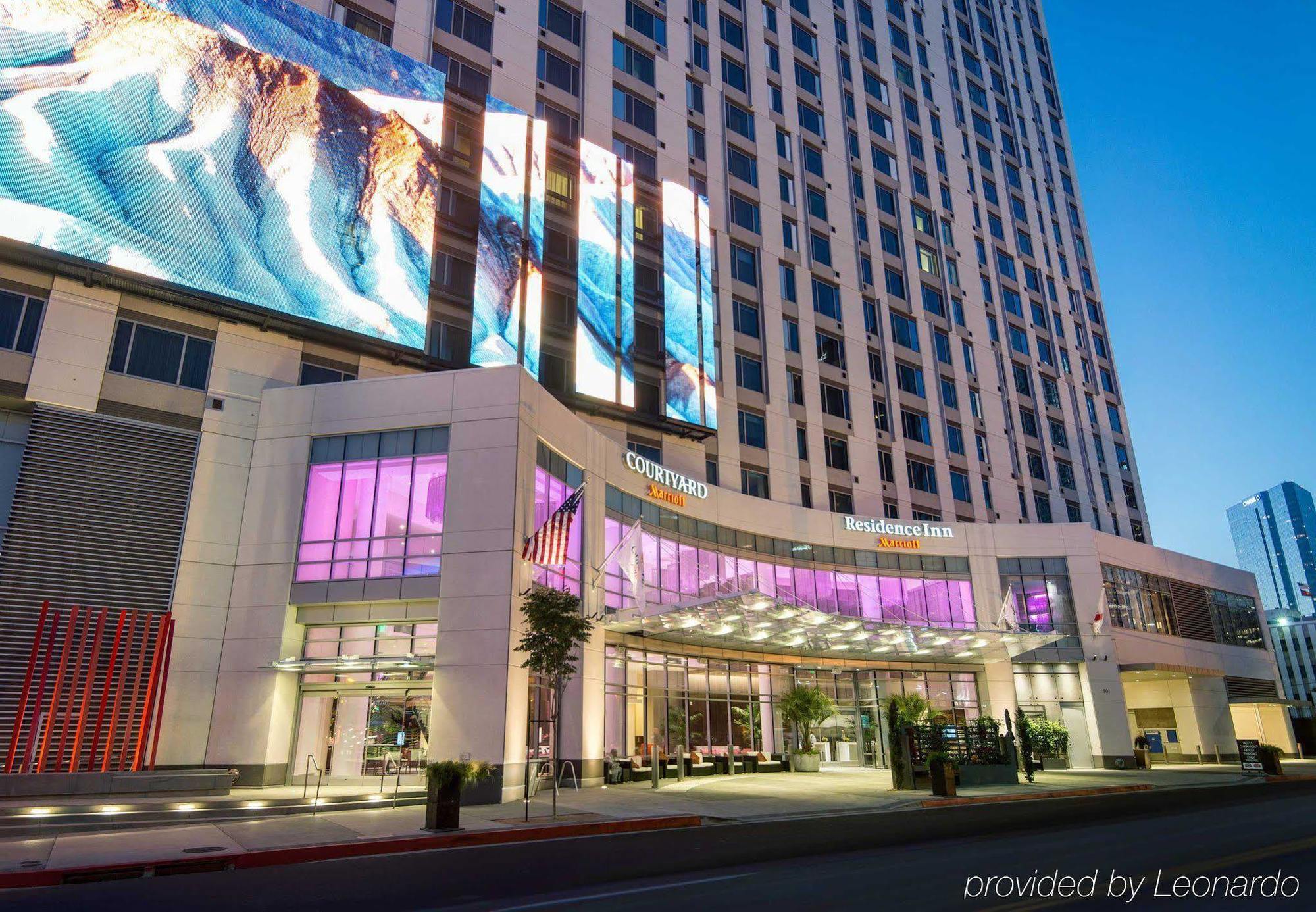 Courtyard By Marriott Los Angeles L.A. Live Hotel Exterior photo